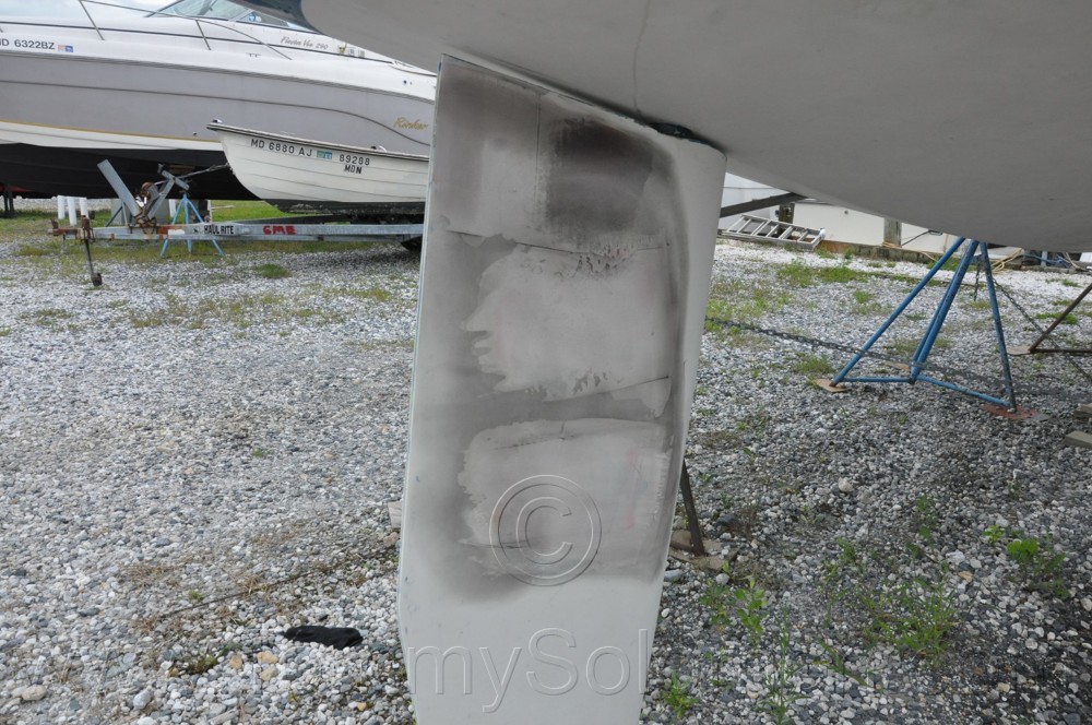 1984 Mirage 30 Bottom/Keel/Rudder/Electrical - 74
