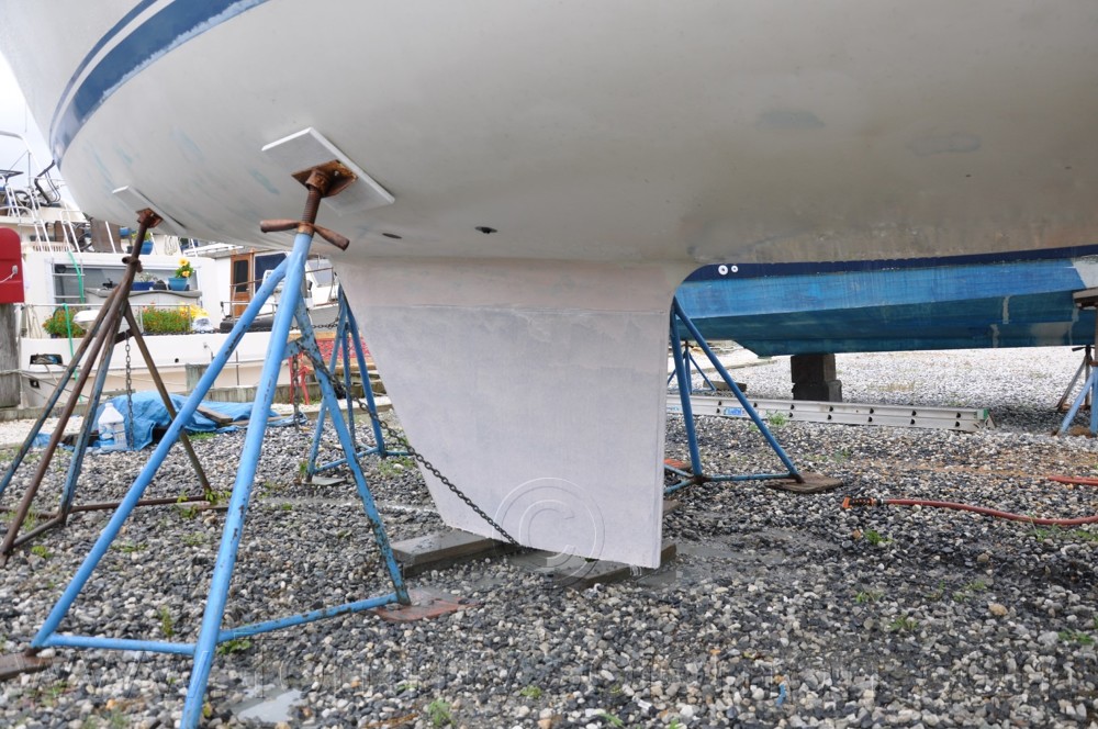 1984 Mirage 30 Bottom/Keel/Rudder/Electrical - 113