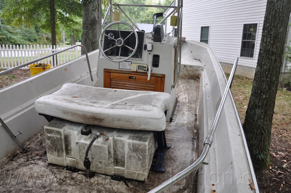 1987 Boston Whaler 17' Montauk - 27