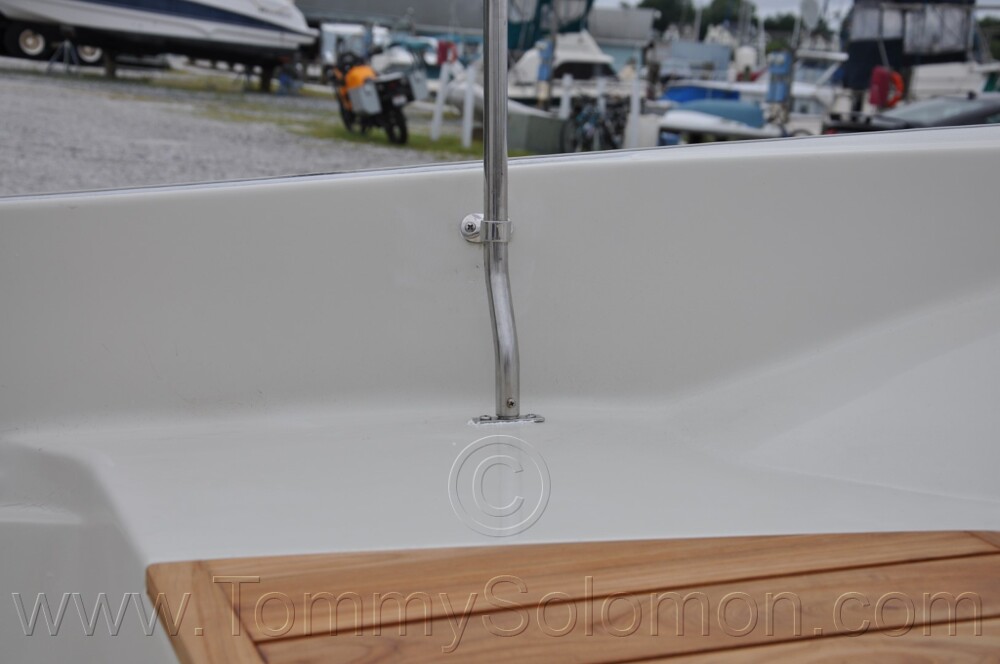 1987 Boston Whaler 17' Montauk - 280
