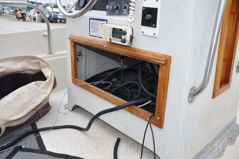 1987 Boston Whaler 17' Montauk - 376