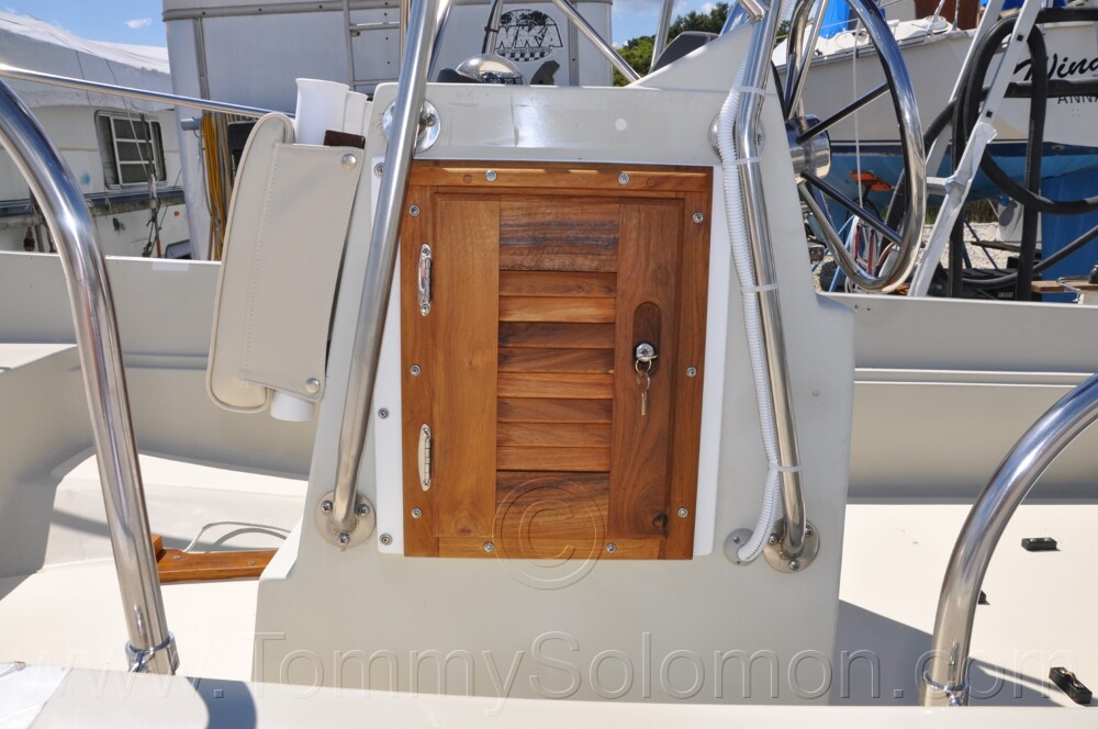 1987 Boston Whaler 17' Montauk - 465