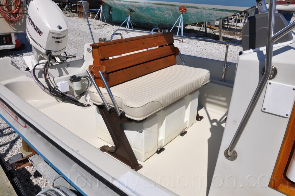 1987 Boston Whaler 17' Montauk - 501