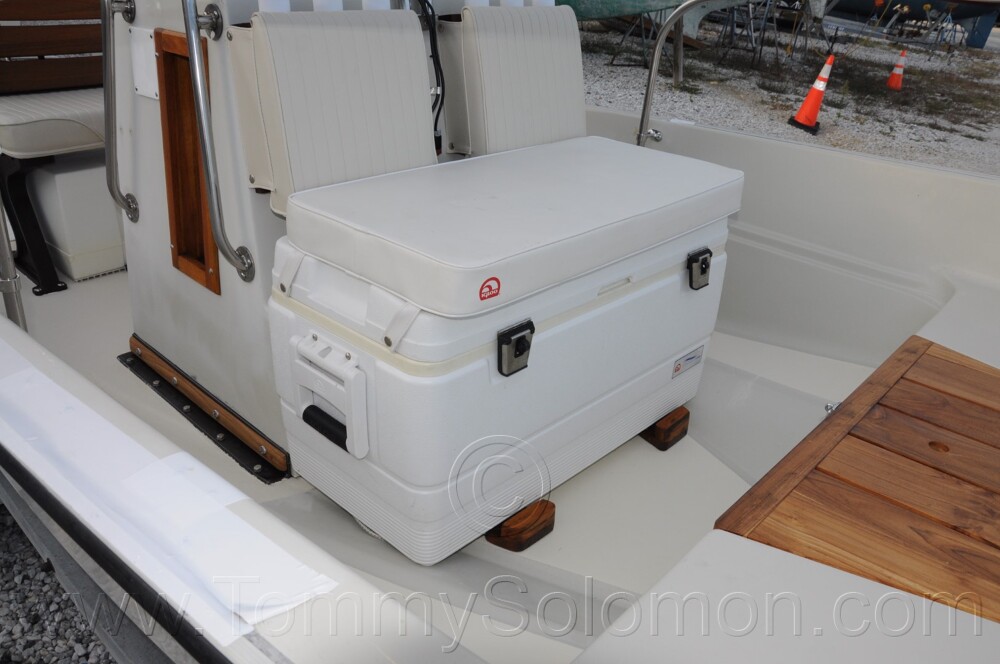 1987 Boston Whaler 17' Montauk - 502