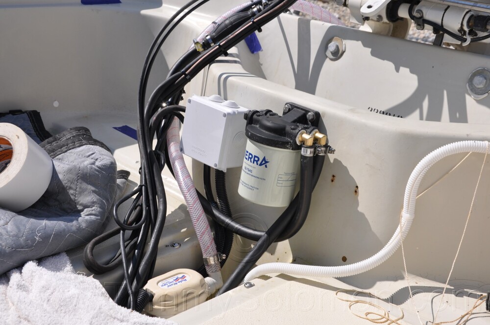 1987 Boston Whaler 17' Montauk - 538