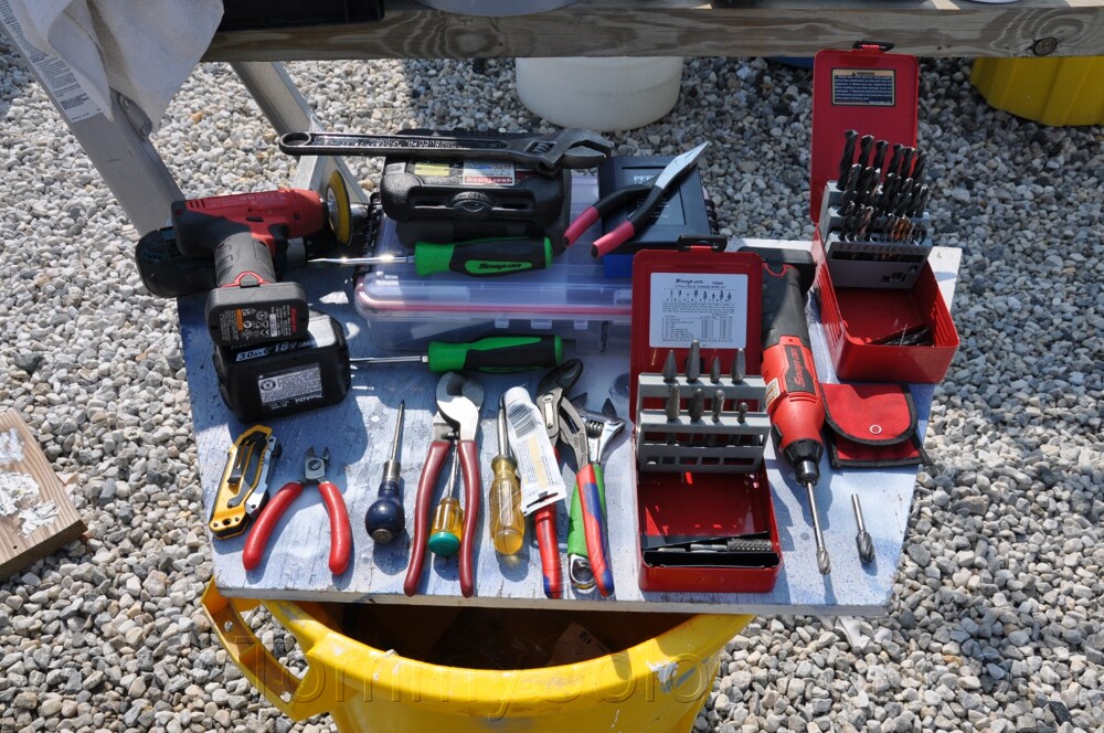1987 Boston Whaler 17' Montauk - 542