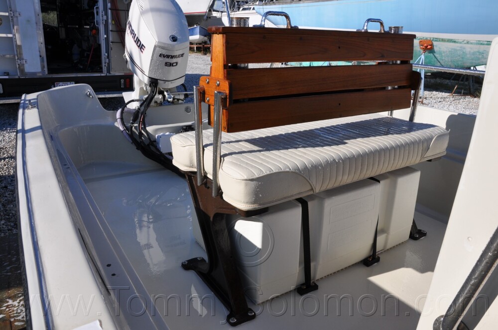 1987 Boston Whaler 17' Montauk - 573