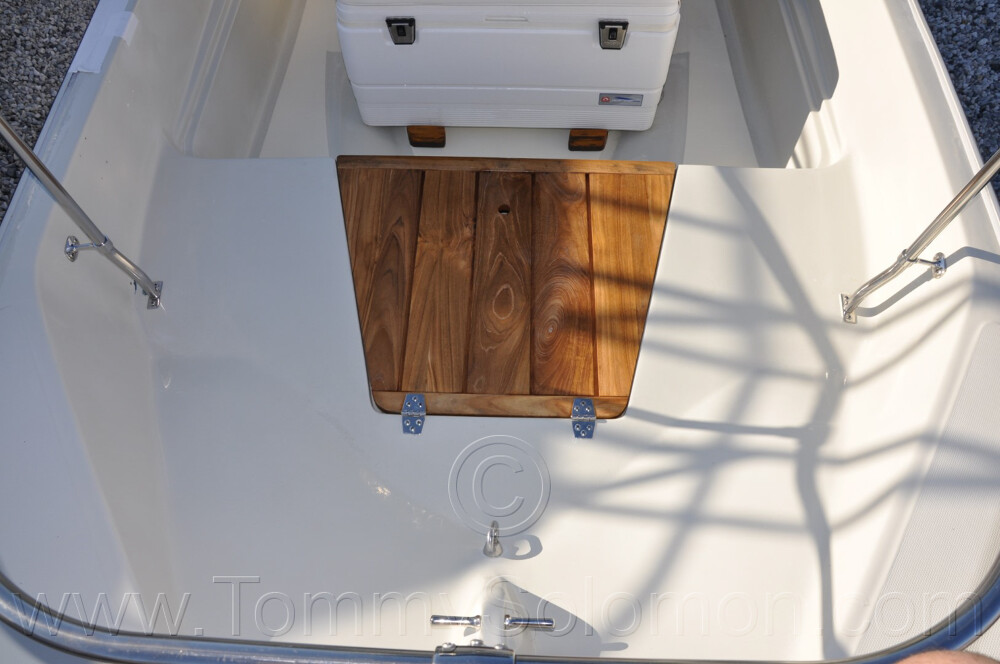 1987 Boston Whaler 17' Montauk - 574