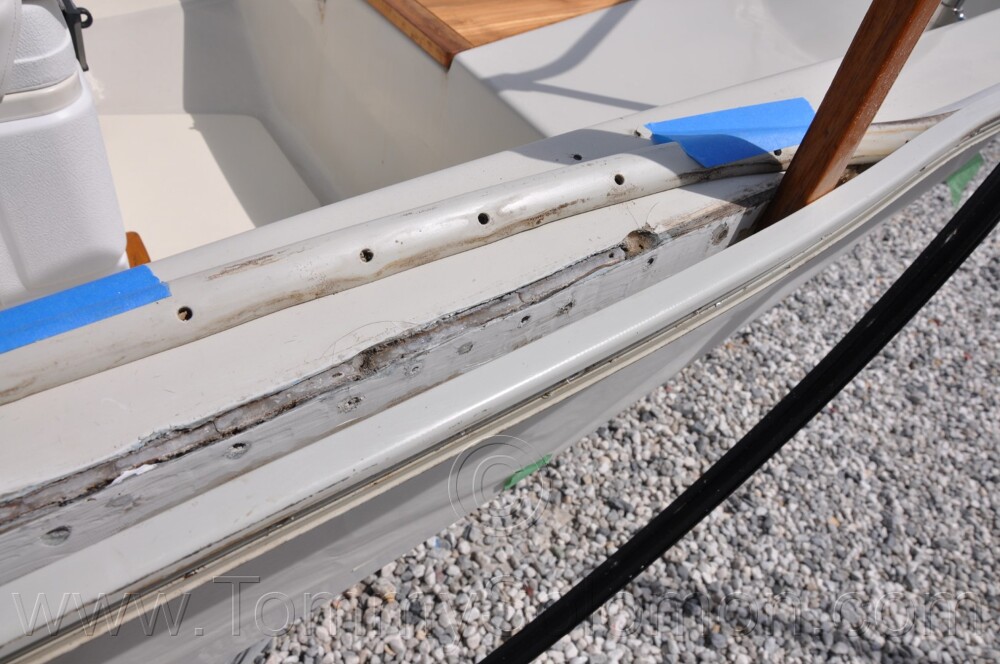 1987 Boston Whaler 17' Montauk - 596