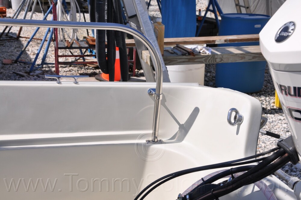 1987 Boston Whaler 17' Montauk - 617