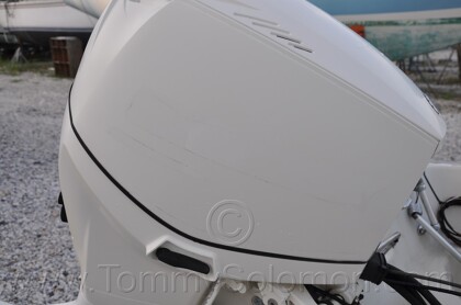 1987 Boston Whaler 17' Montauk - 102