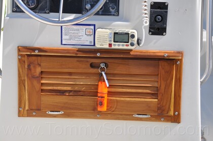 1987 Boston Whaler 17' Montauk - 305