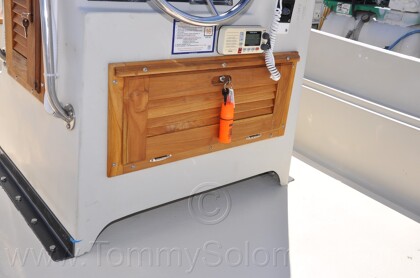 1987 Boston Whaler 17' Montauk - 466