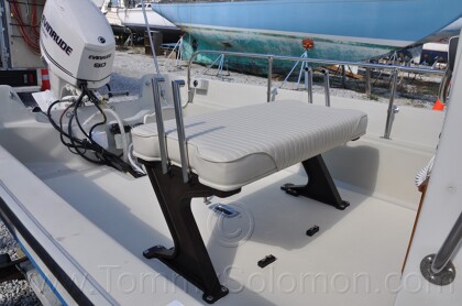 1987 Boston Whaler 17' Montauk - 474