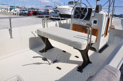 1987 Boston Whaler 17' Montauk - 475