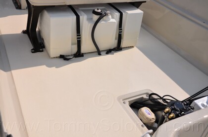 1987 Boston Whaler 17' Montauk - 546