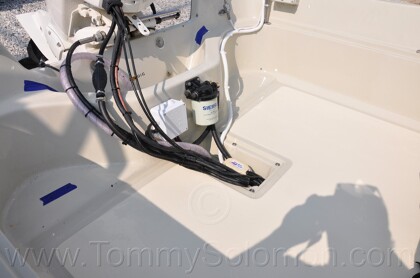 1987 Boston Whaler 17' Montauk - 548