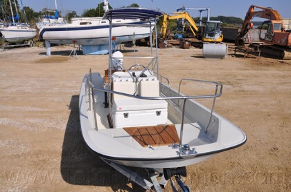 1987 Boston Whaler 17' Montauk - 622