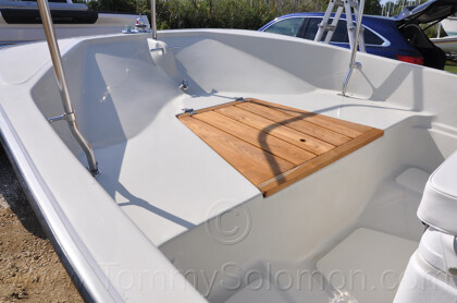 1987 Boston Whaler 17' Montauk - 627