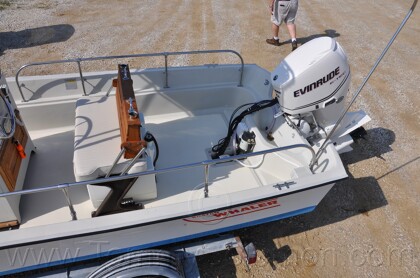 1987 Boston Whaler 17' Montauk - 638