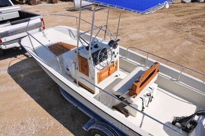 1987 Boston Whaler 17' Montauk - 654