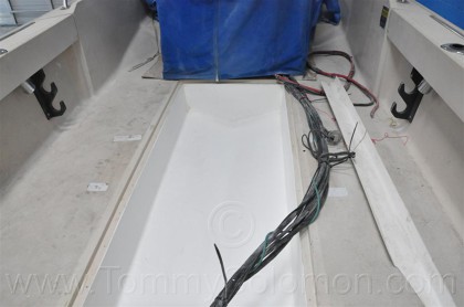 Boston Whaler fuel cell bed - 42
