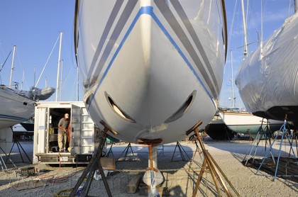 Jeanneau 495 Bow Thruster & Inner liner adjustment - 40