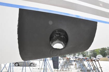 Jeanneau 495 Bow Thruster & Inner liner adjustment - 85
