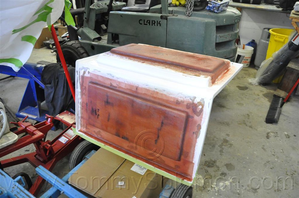 Marlin 350-SF Center Console (Memphis Belle) - 38