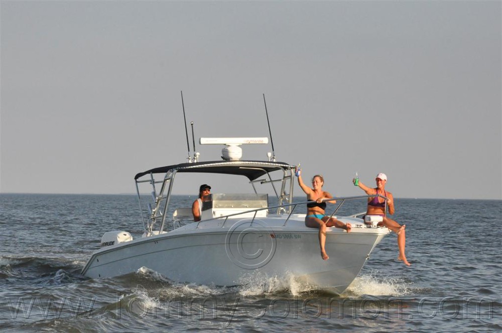 Marlin 350-SF Center Console (Memphis Belle) - 182