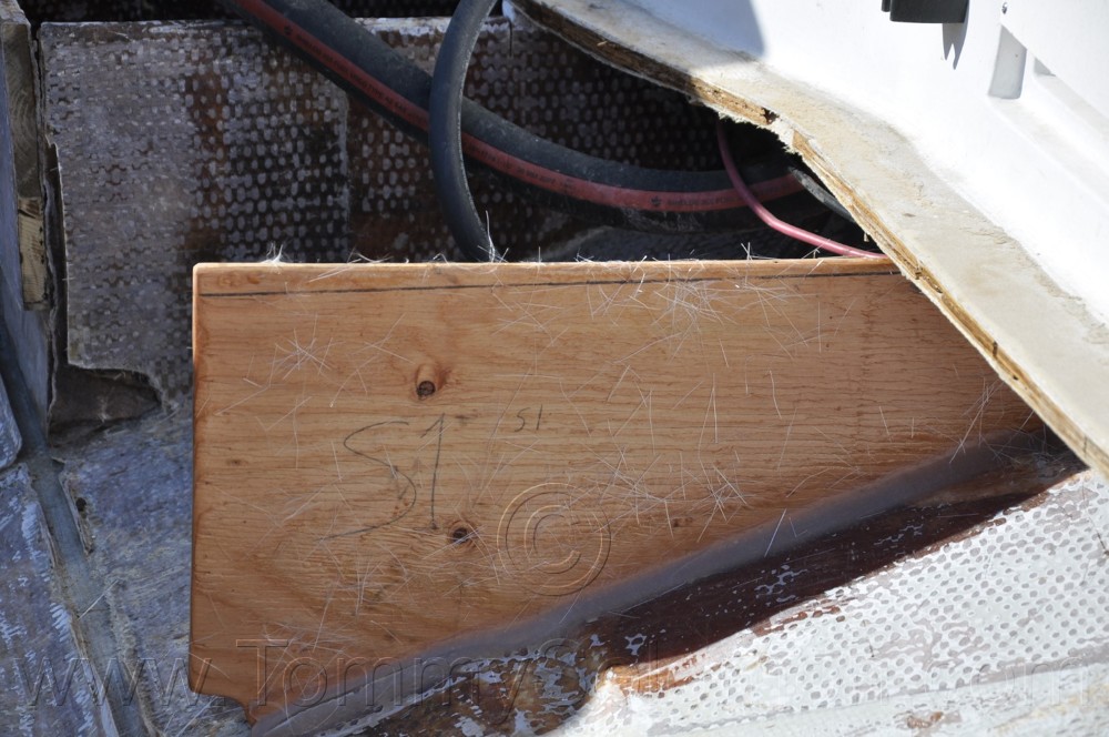 Stringer Repair/Replacement 21'.3" Chris Craft, Scorpion 211 44