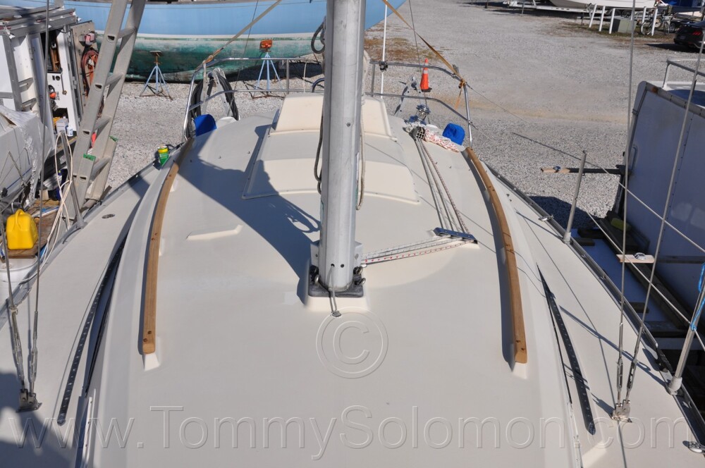 1984 Mirage 30 Bottom/Keel/Rudder/Electrical - 237