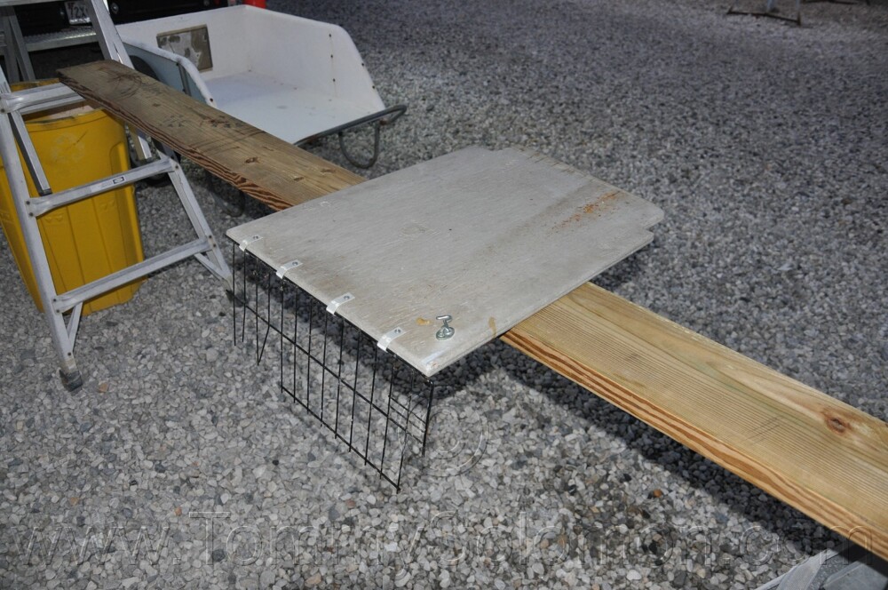 1984 Mirage 30 Bottom/Keel/Rudder/Electrical - 333