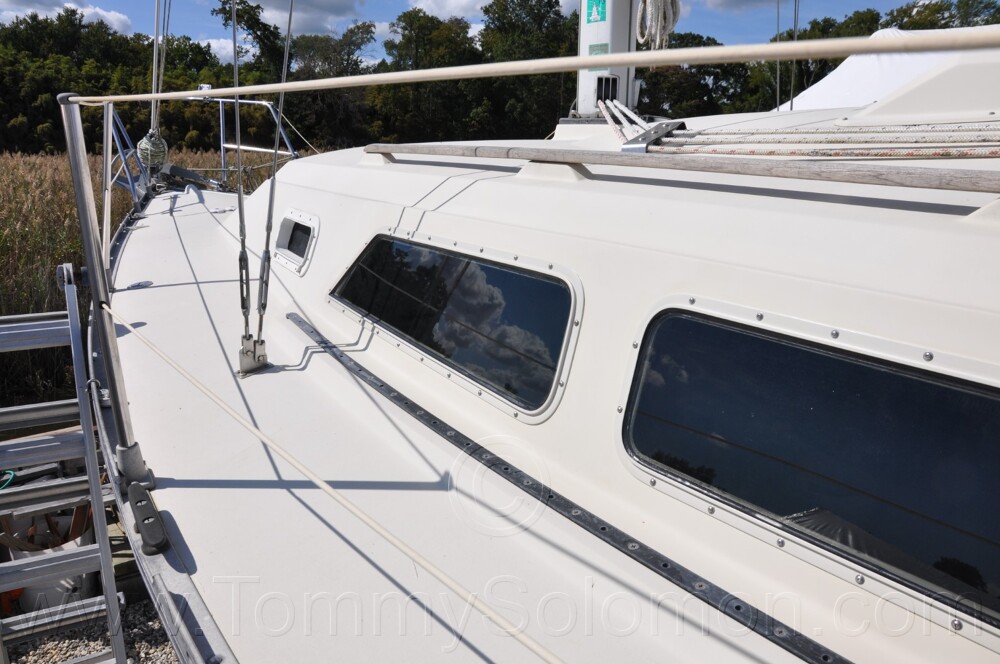 1984 Mirage 30 Bottom/Keel/Rudder/Electrical - 571