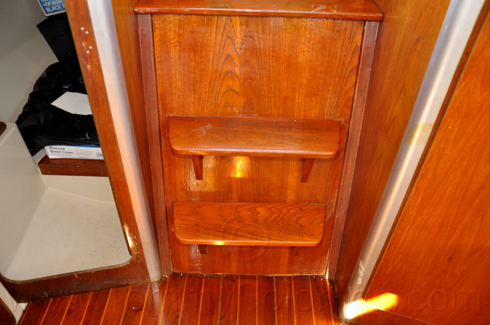 1984 Mirage 30 Bottom/Keel/Rudder/Electrical - 606