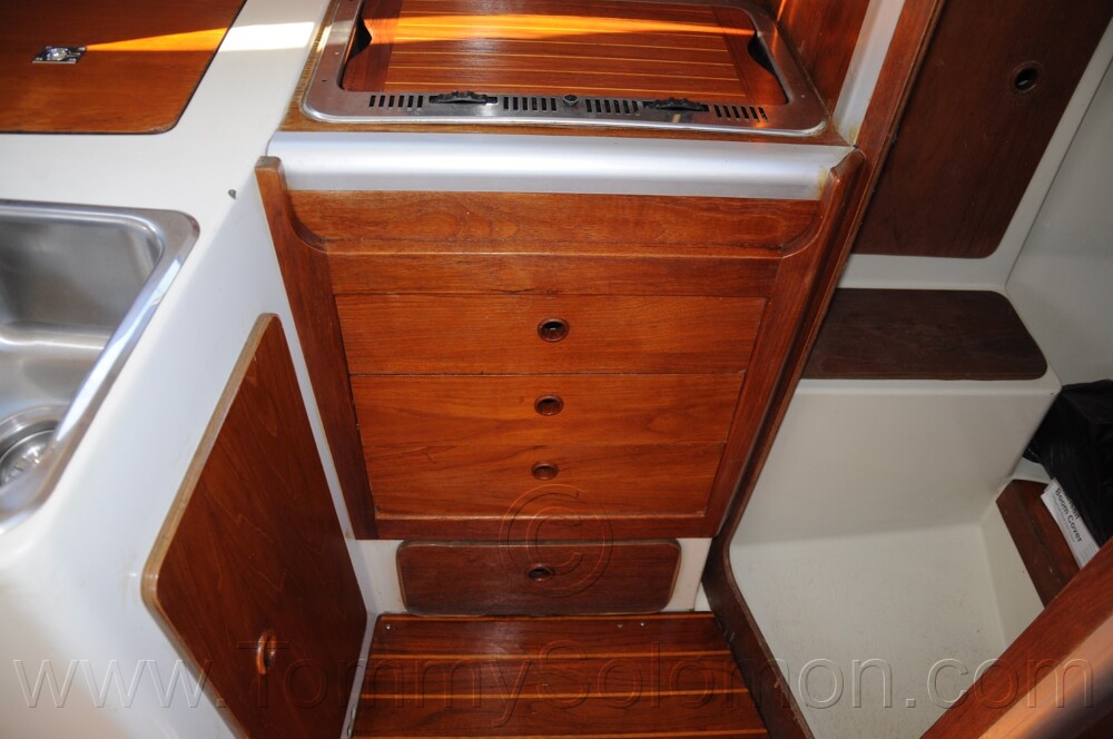 1984 Mirage 30 Bottom/Keel/Rudder/Electrical - 613