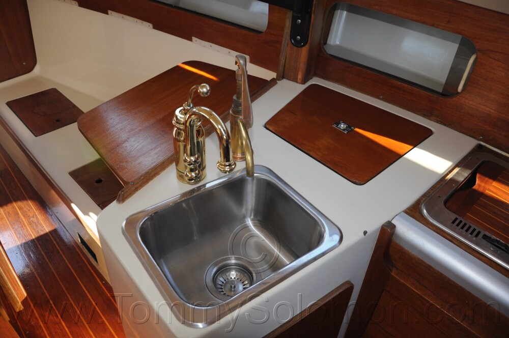 1984 Mirage 30 Bottom/Keel/Rudder/Electrical - 616