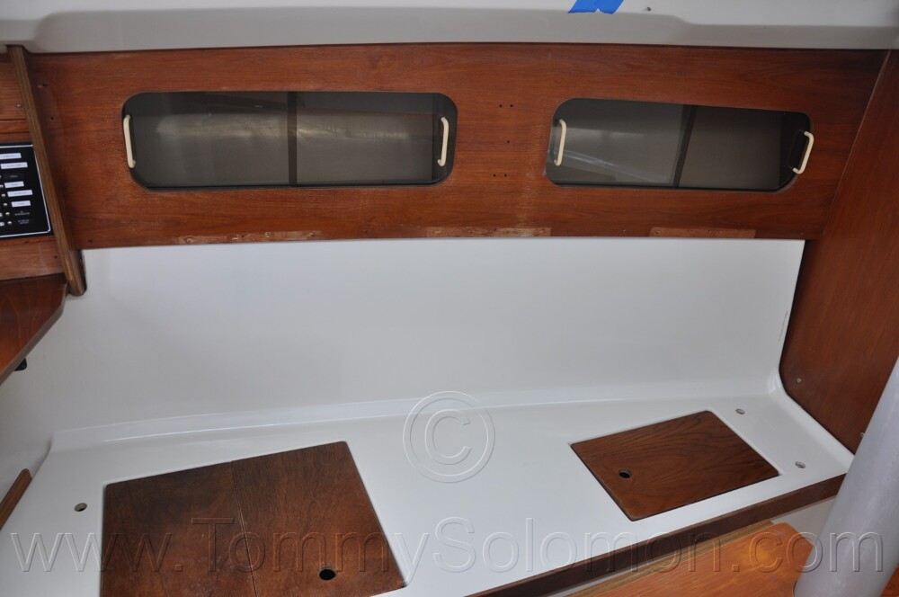 1984 Mirage 30 Bottom/Keel/Rudder/Electrical - 638