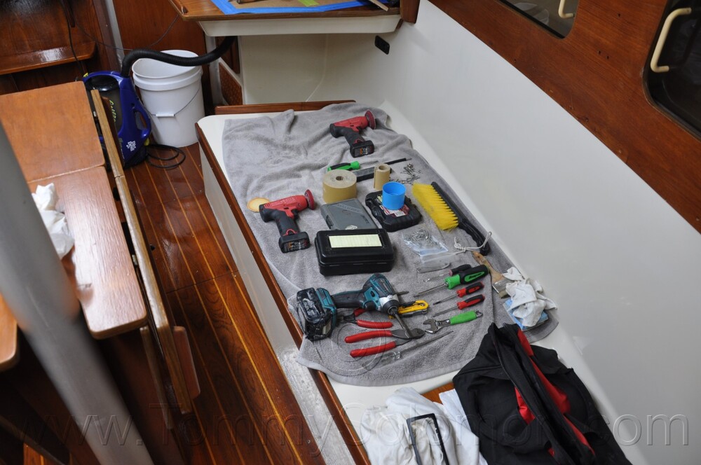 1984 Mirage 30 Bottom/Keel/Rudder/Electrical - 774