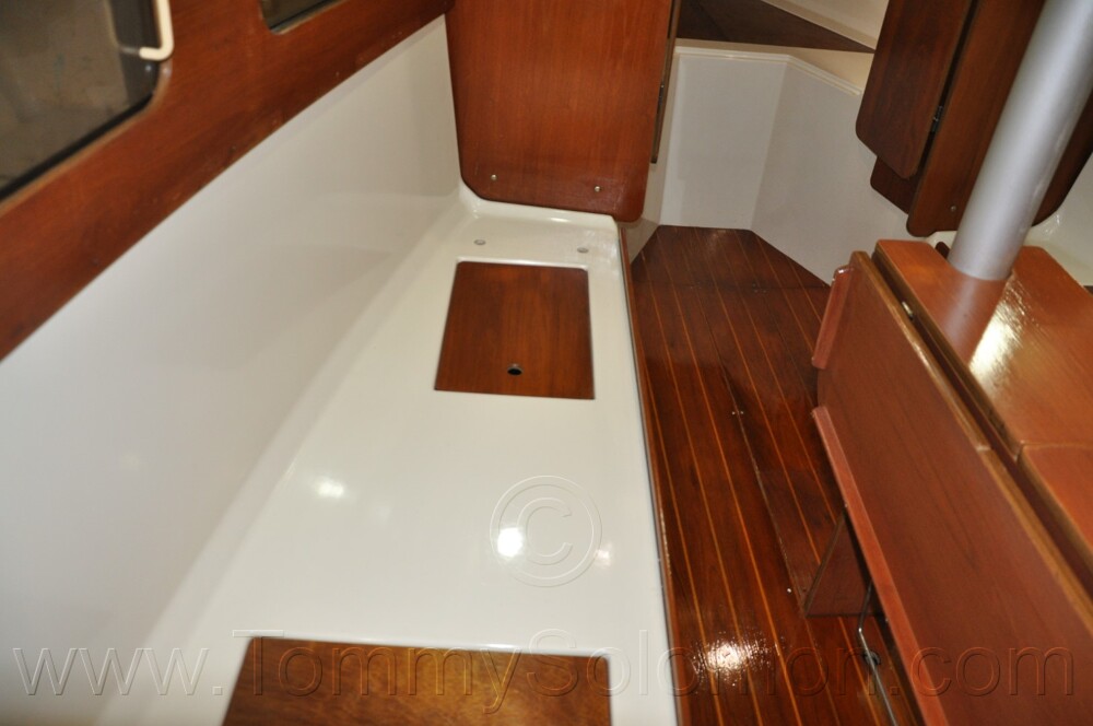 1984 Mirage 30 Bottom/Keel/Rudder/Electrical - 929