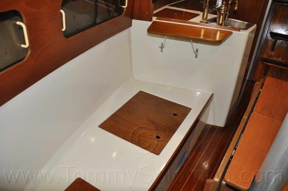 1984 Mirage 30 Bottom/Keel/Rudder/Electrical - 936