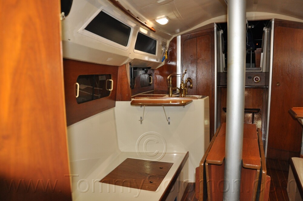 1984 Mirage 30 Bottom/Keel/Rudder/Electrical - 940