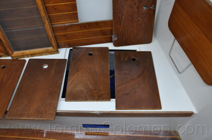 1984 Mirage 30 Bottom/Keel/Rudder/Electrical - 168