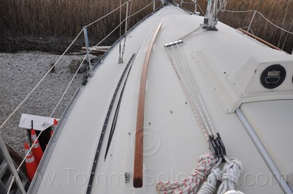 1984 Mirage 30 Bottom/Keel/Rudder/Electrical - 254