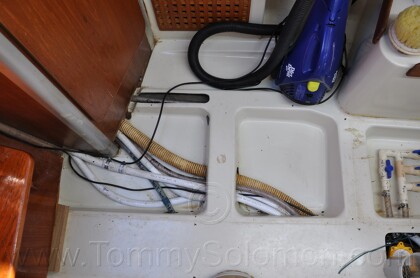 1984 Mirage 30 Bottom/Keel/Rudder/Electrical - 371