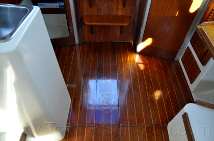 1984 Mirage 30 Bottom/Keel/Rudder/Electrical - 605