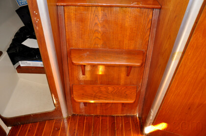 1984 Mirage 30 Bottom/Keel/Rudder/Electrical - 606