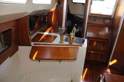 1984 Mirage 30 Bottom/Keel/Rudder/Electrical - 610