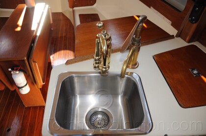 1984 Mirage 30 Bottom/Keel/Rudder/Electrical - 615
