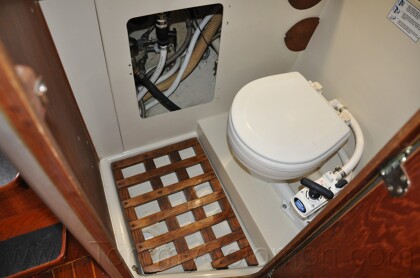 1984 Mirage 30 Bottom/Keel/Rudder/Electrical - 886